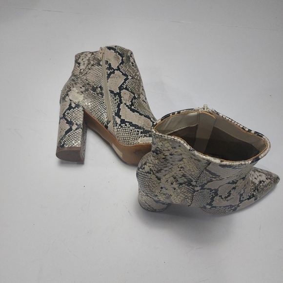 ALDO Snake Skin Print Bootie Size 8M - Picture 9 of 14
